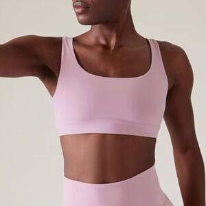 Athleta Exhale Bra Begonia M Light Pink Sports Bra